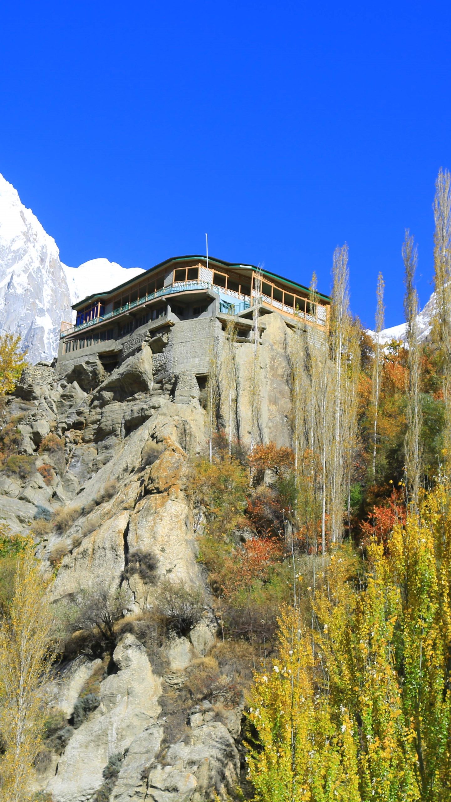 long Hunza valley scaled
